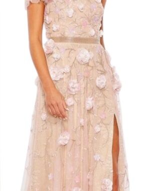Mac Duggal Nude Blush 3D Floral Appliqué Maxi Dress